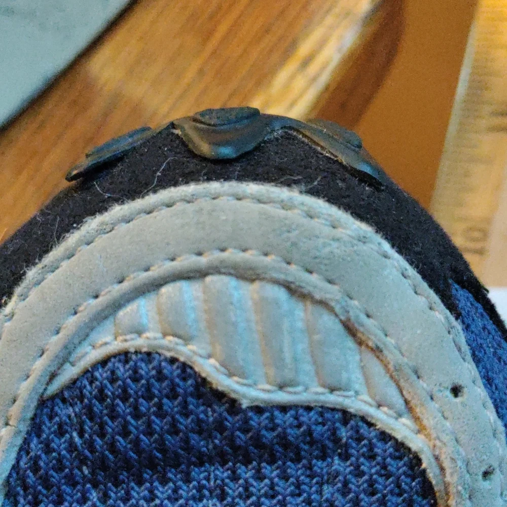 Adidas Savage sneakers men's size 7.5 athletic shoes - Picture 9 of 9